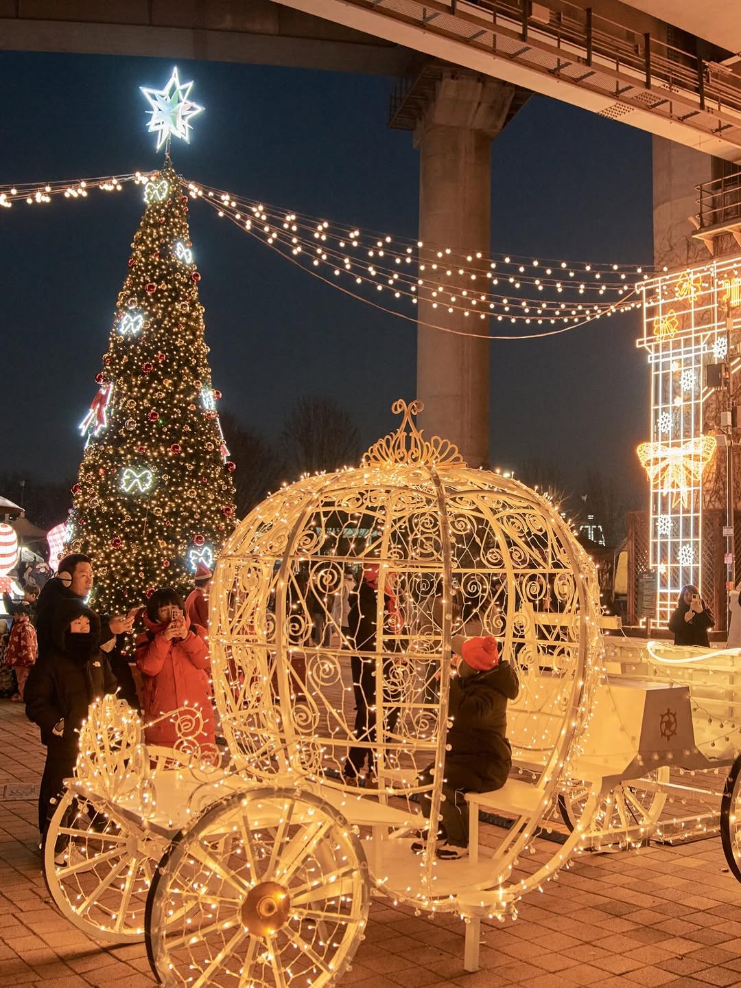 사진=2025 로맨틱 한강 크리스마스 마켓 공식 인스타그램