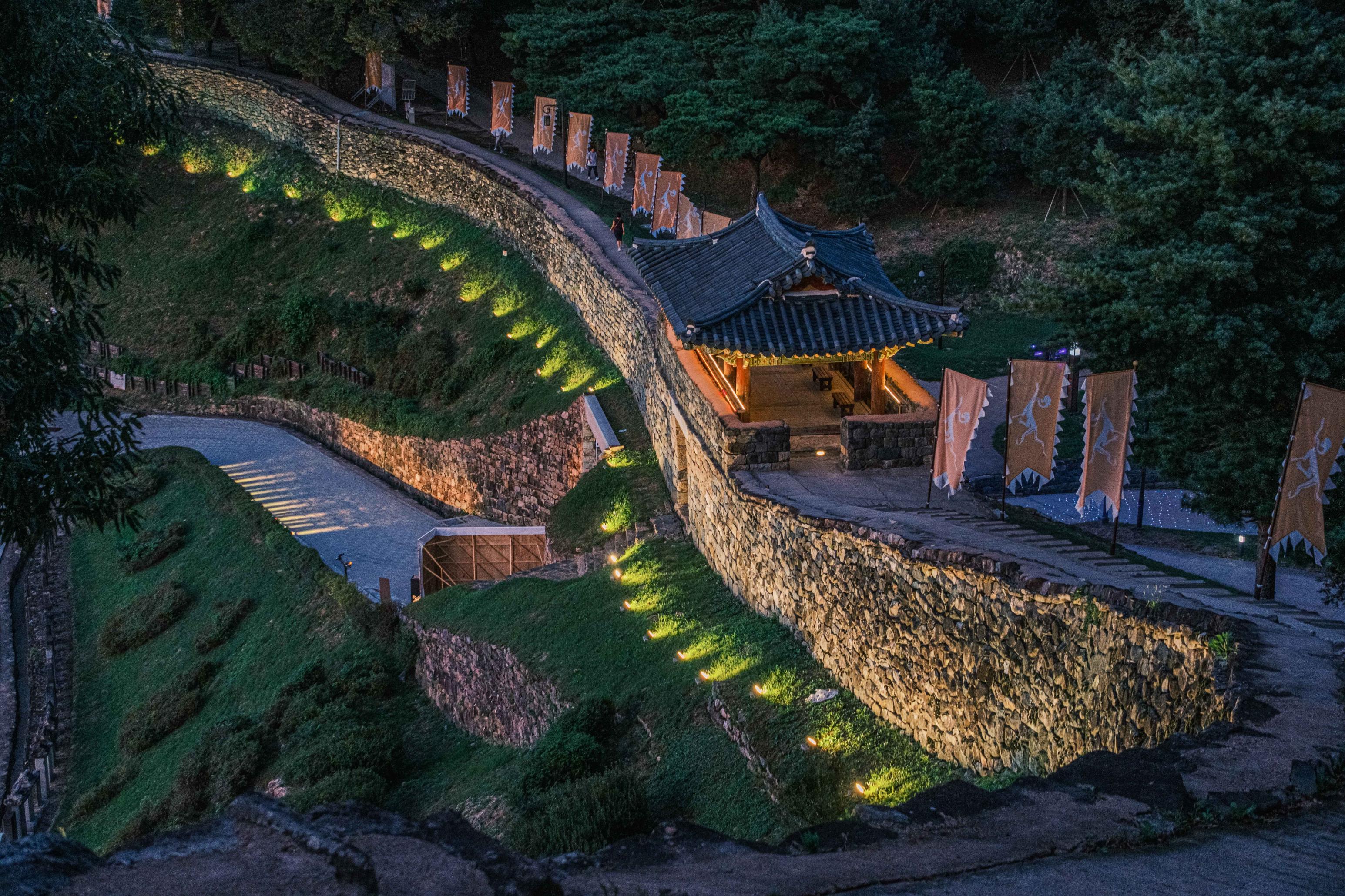 백제 여행의 정답은 이 조합, 공주에서 부여로 이어지는 1박 2일 여행 코스