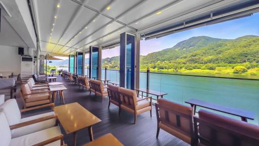 “날씨 좋은 날 테라스 필수”… 드라이브와 함께 즐기는 가평 뷰 맛집 카페