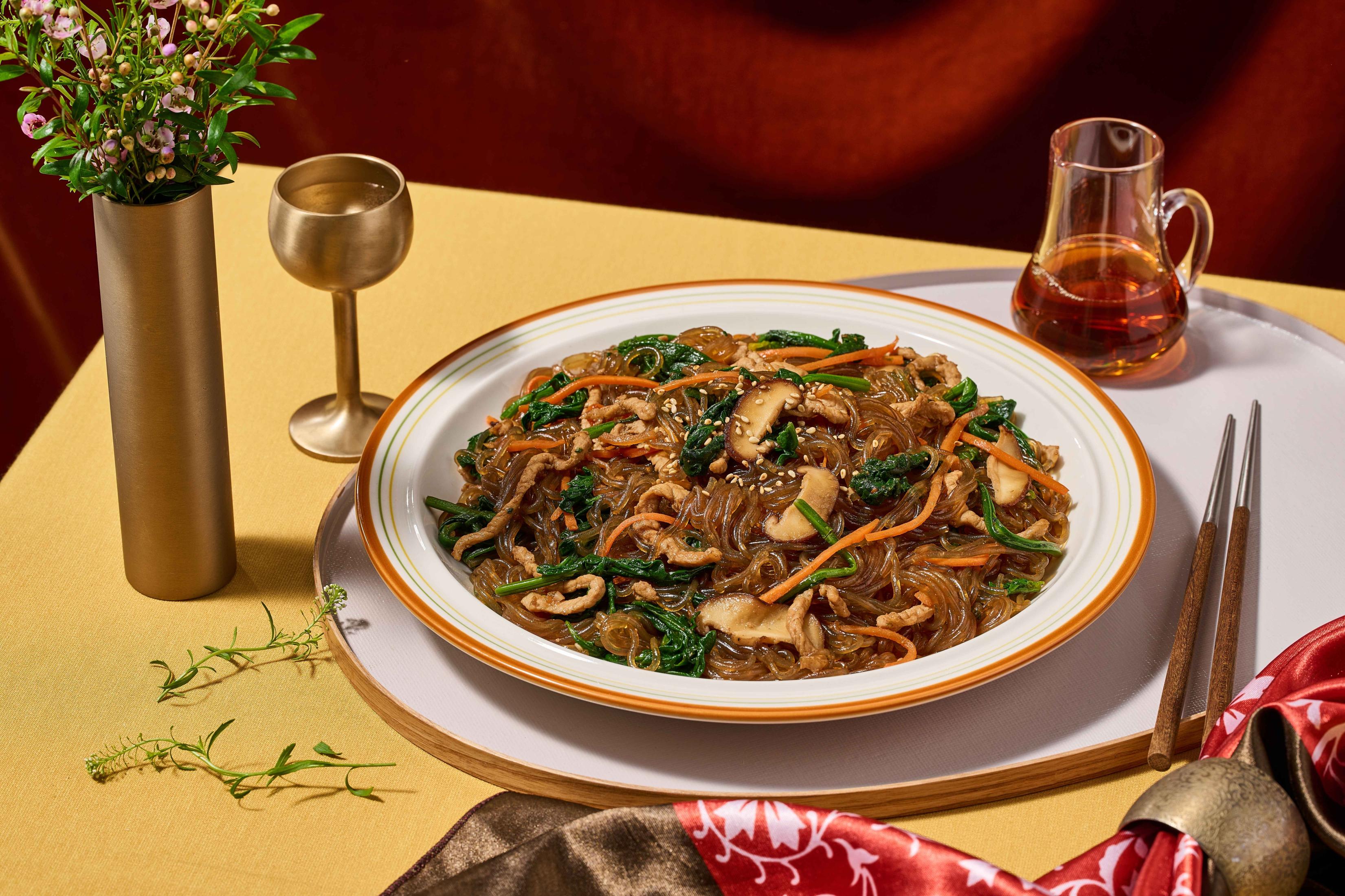 설날에 꼭 찾게 되는 이 명절 음식, 실패 없는 잡채 황금 레시피 만드는 법 공개