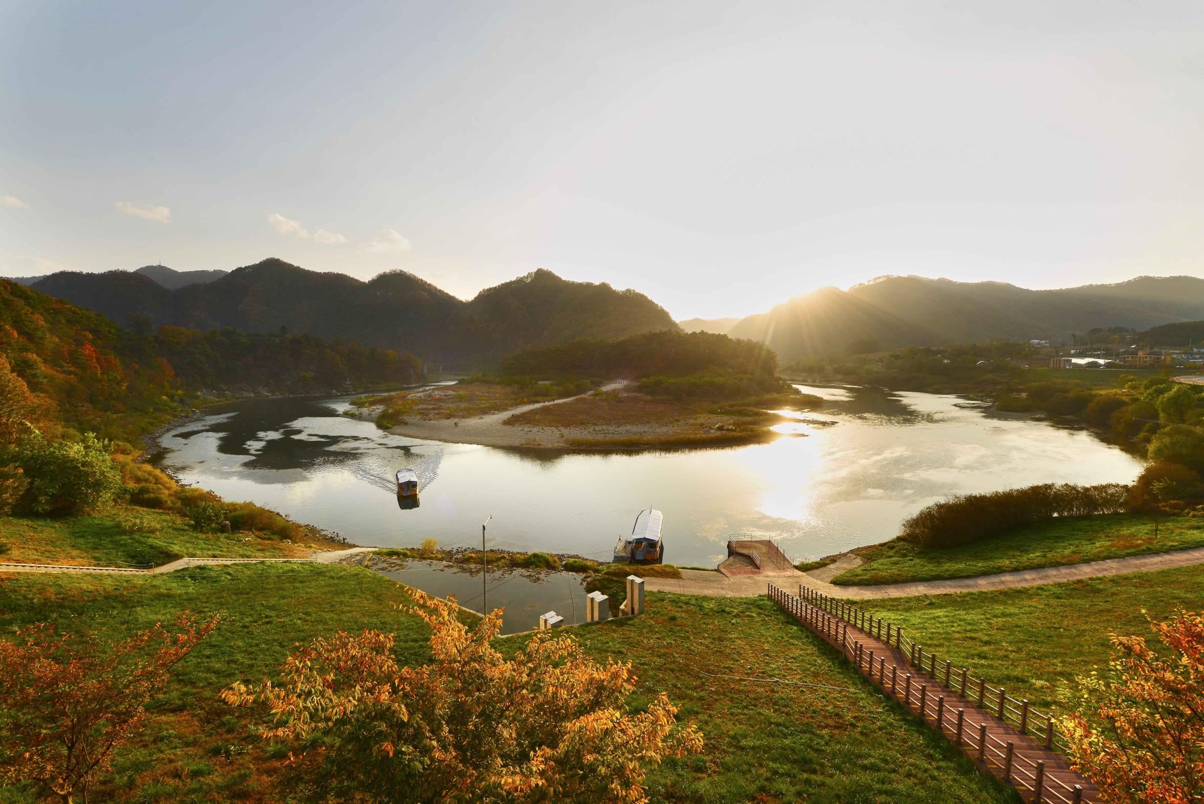 17세에 쫓겨난 왕의 마지막 풍경...'왕과 사는 남자' 촬영지 강원 영월 가볼만한 곳