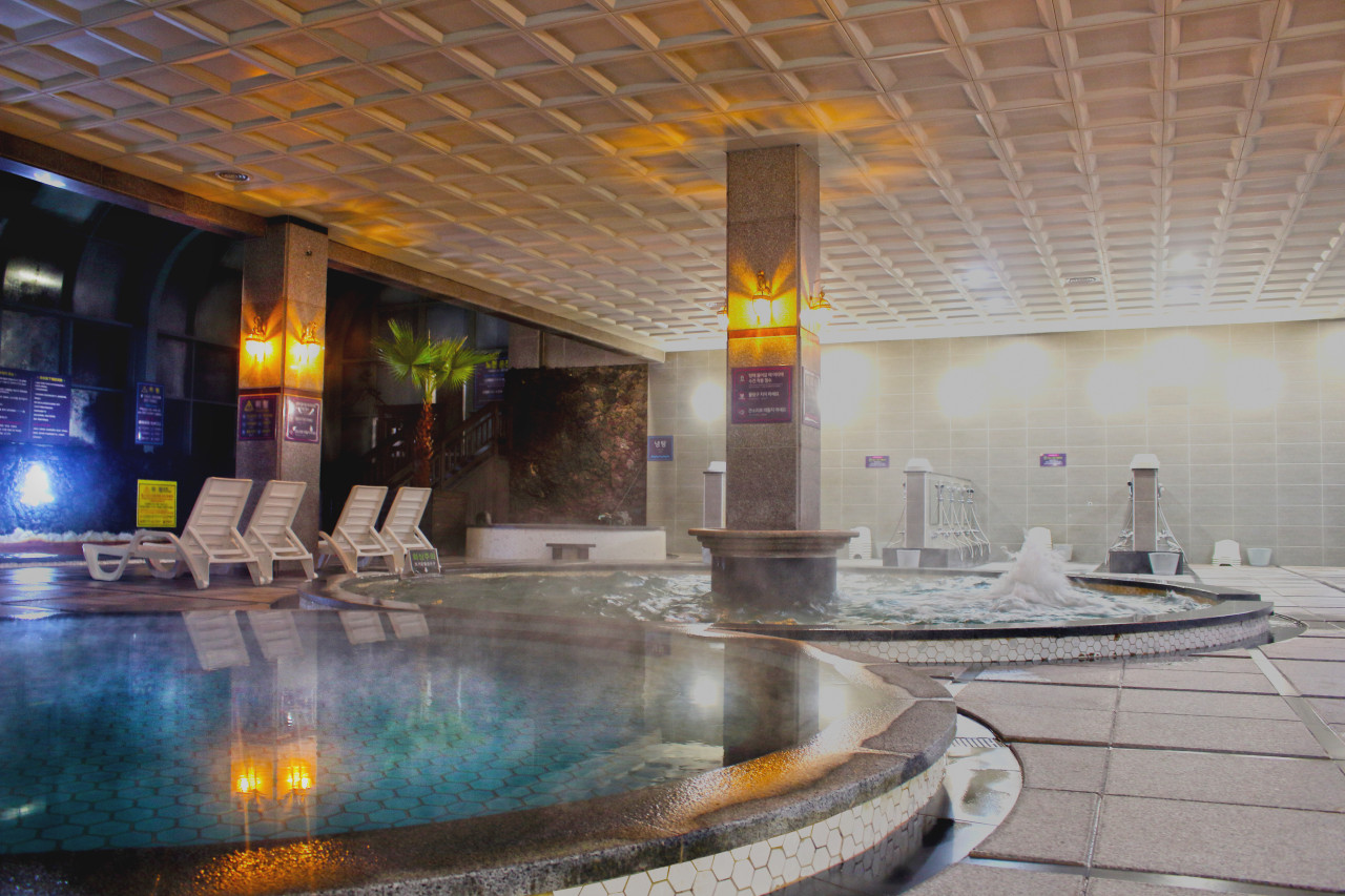 제주 산방산 탄산온천 업체등록사진