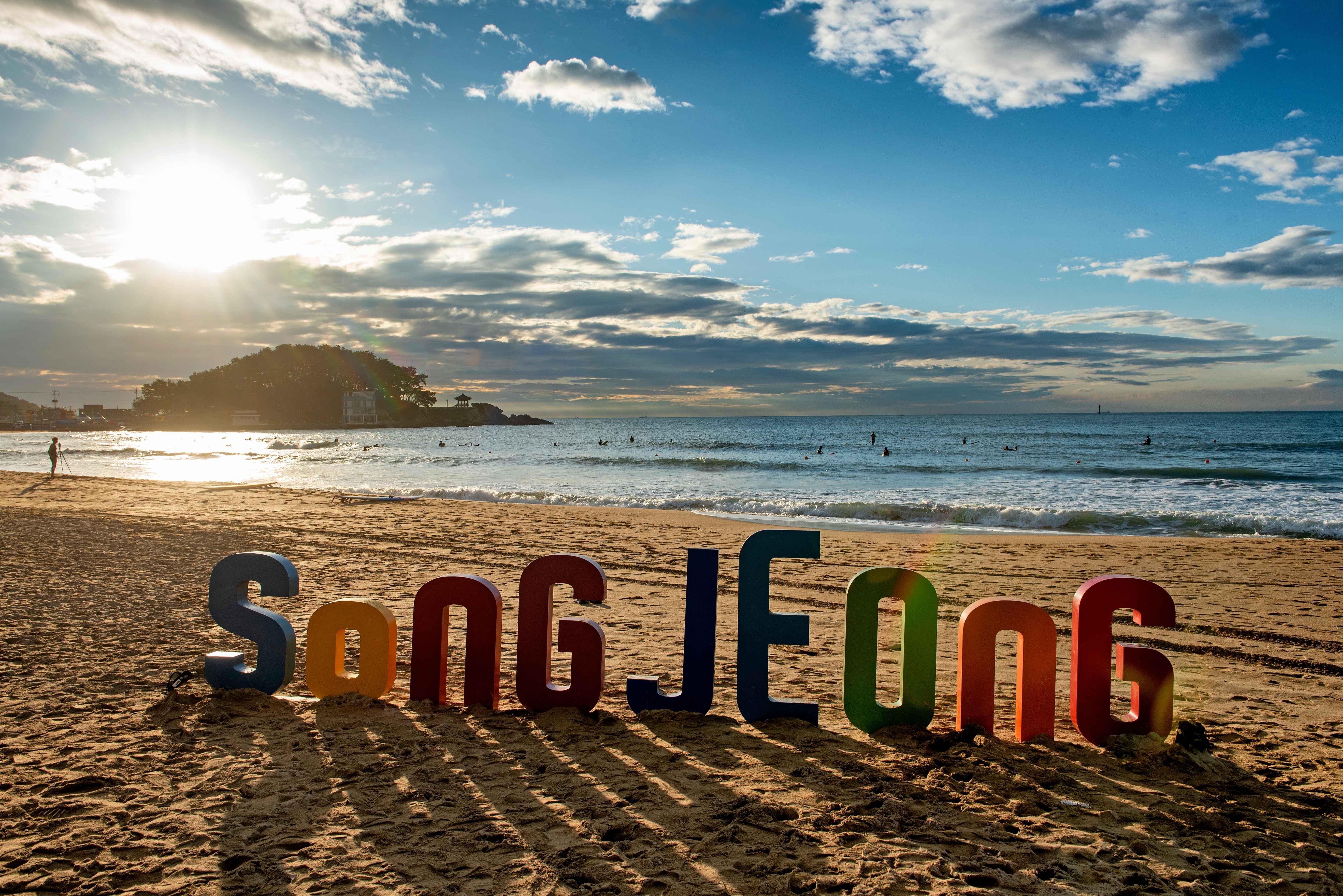 ⓒ한국관광공사 포토코리아-부산관광공사/부산송정해수욕장